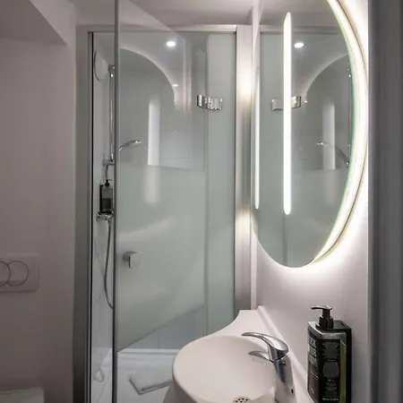 Ibis Budget Aeroport Hotel 2*