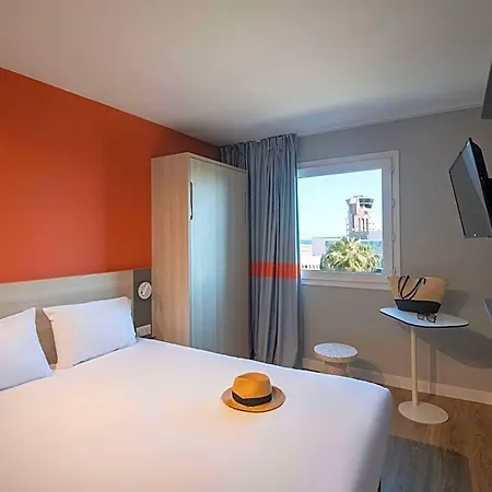 Hotel Ibis Budget Aeroport Niza