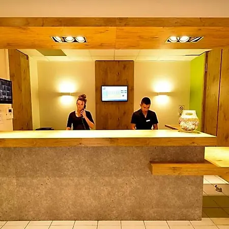 Ibis Budget Aeroport 2*
