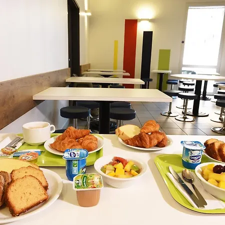 Отель Ibis Budget Aeroport