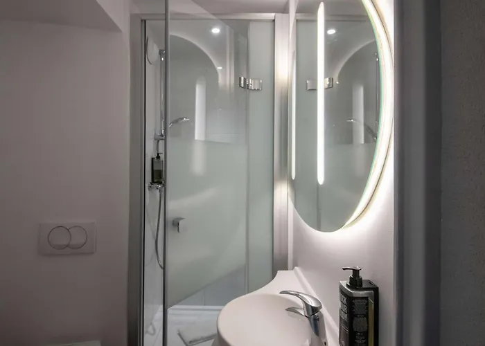 Ibis Budget Aeroport Hotel 2*