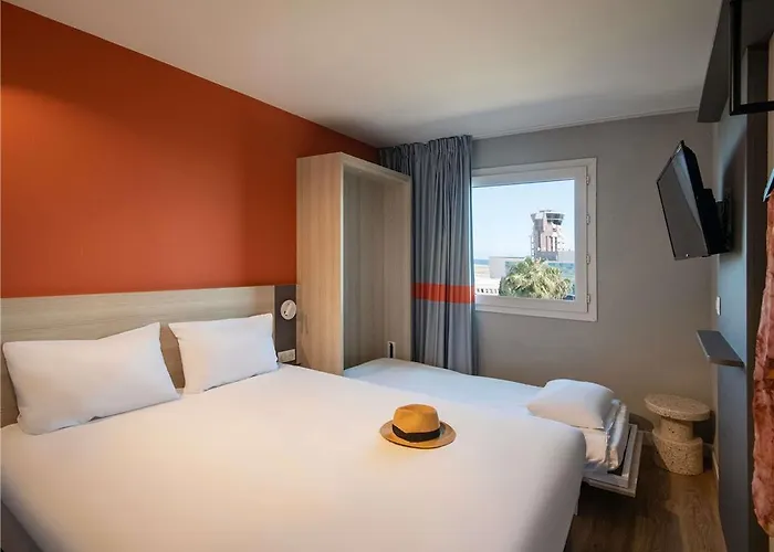 Ibis Budget Aeroport 2* Nice