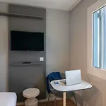 尼斯机场宜必思快捷酒店 酒店 2*