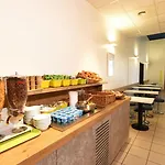 尼斯机场宜必思快捷酒店 酒店 2*